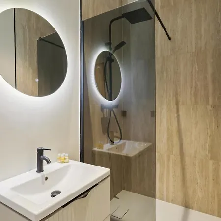 Superbe Appartement, Design & Moderne En Hypercentre ليون